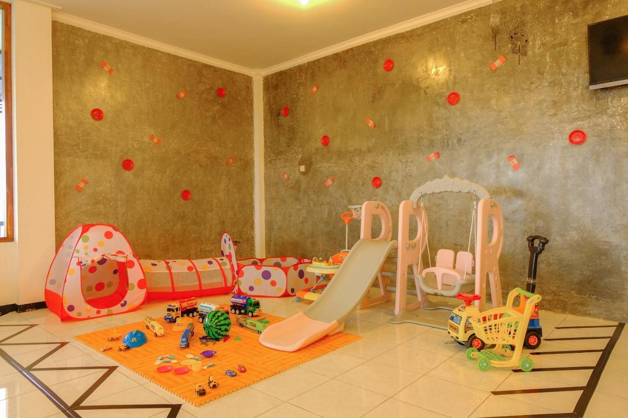 Oyo 446 Hotel Kawi Surapatha Malang Dış mekan fotoğraf