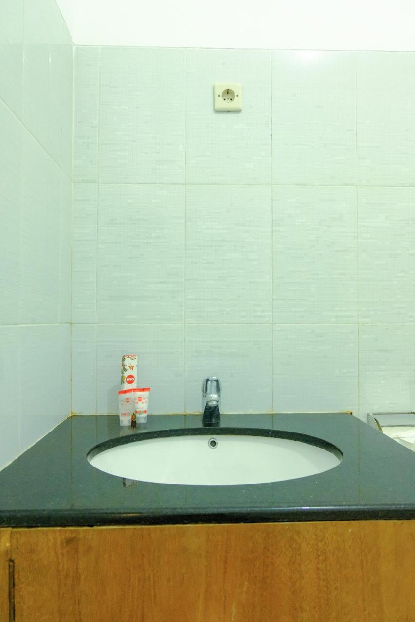 Oyo 446 Hotel Kawi Surapatha Malang Dış mekan fotoğraf