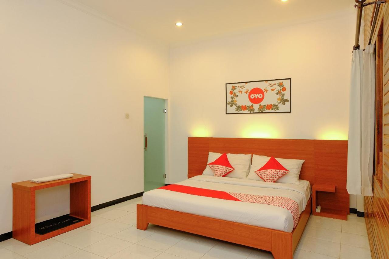 Oyo 446 Hotel Kawi Surapatha Malang Dış mekan fotoğraf
