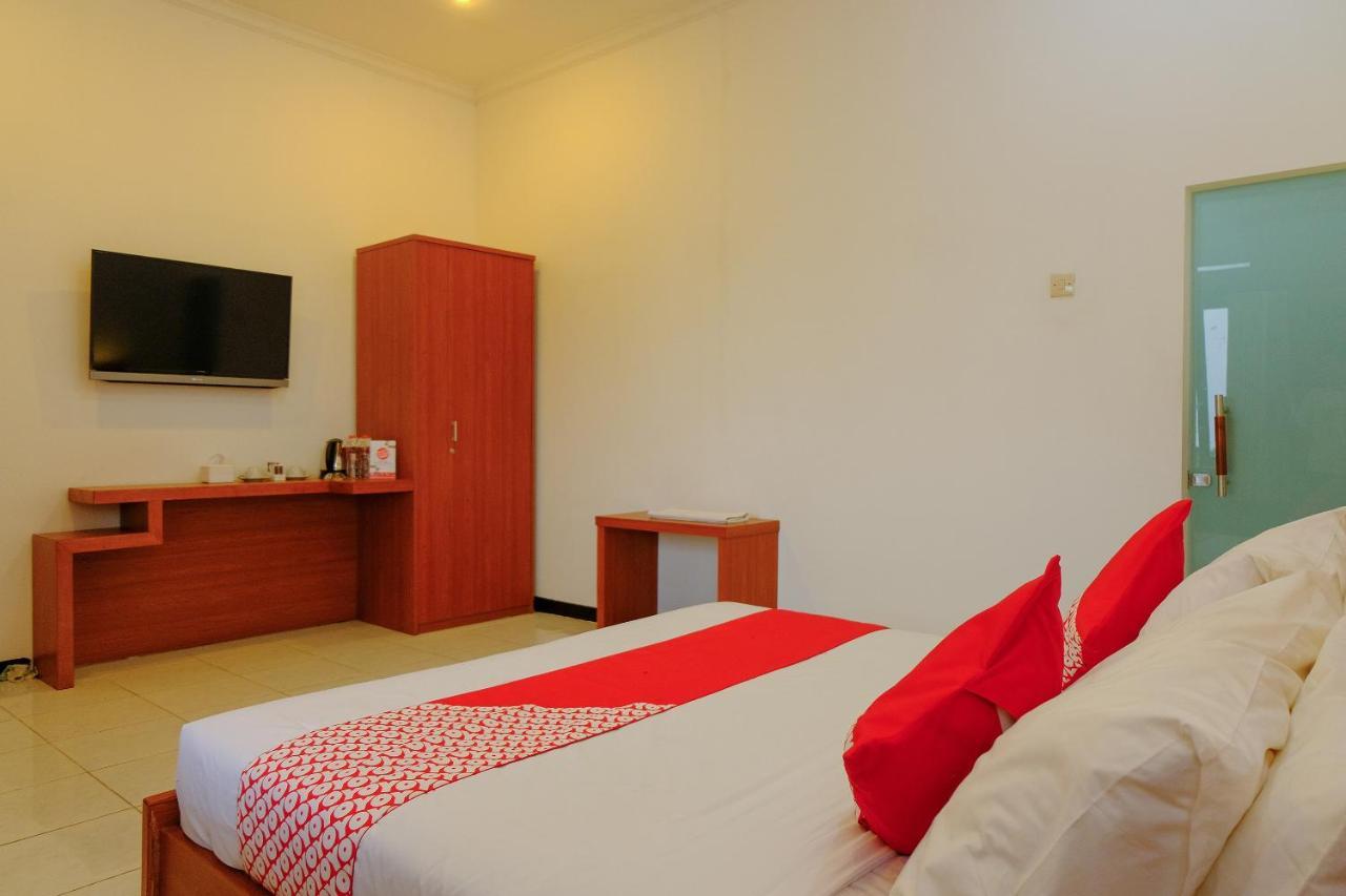 Oyo 446 Hotel Kawi Surapatha Malang Dış mekan fotoğraf
