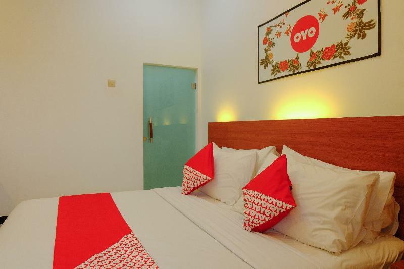 Oyo 446 Hotel Kawi Surapatha Malang Dış mekan fotoğraf